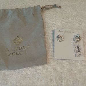 Kendra Scott Maggie Huggies (gold)